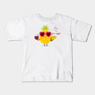 I'm a fine apple Kids T-Shirt